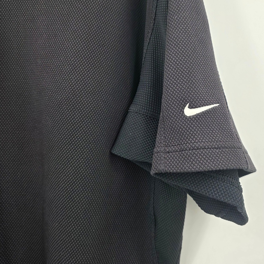 NIKE GOLF POLO SHIRT MENS XL BLACK TEXTURED WAFFLE KNIT PERFORMANCE SHORT SLEEVE - Picture 3 of 11